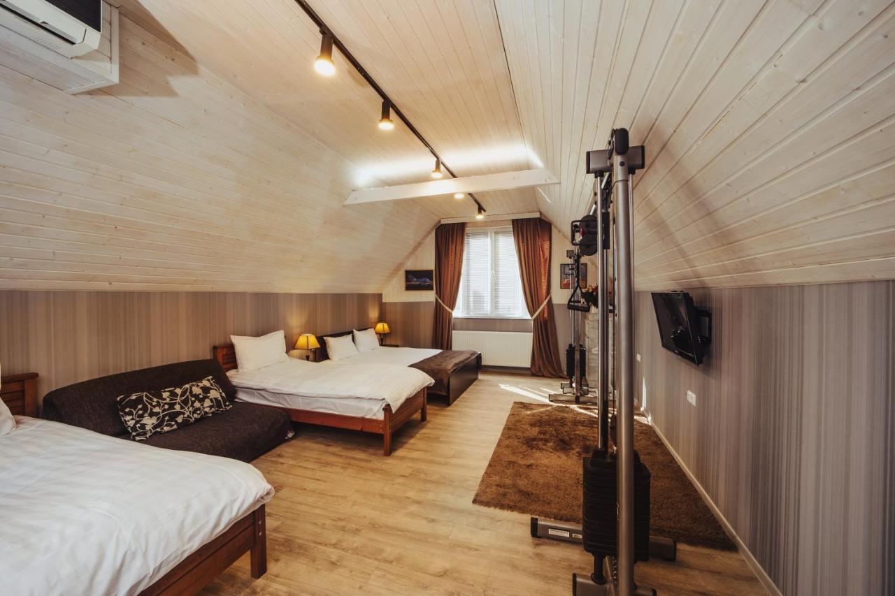 Rustaveli Apartment With Gym Tbilisi Bagian luar foto